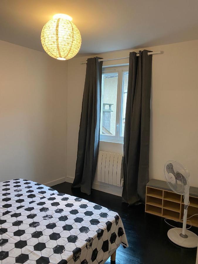 Ravissant Duplex Meuble Tout Confort Hyper Centre St Cere 4 Pers Lit Bb Wifi Gratuit Saint-Céré Екстериор снимка